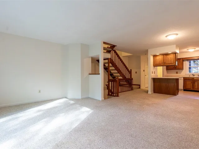 $345,000 | 25 Woodbine By The Lake, Unit 3, Colchester, VT 05446