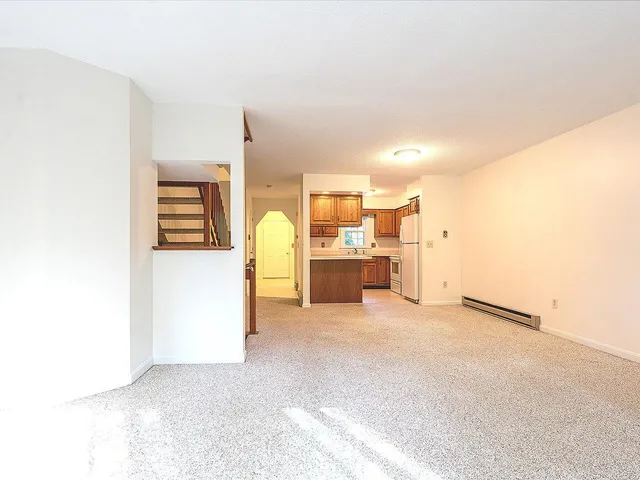 $345,000 | 25 Woodbine By The Lake, Unit 3, Colchester, VT 05446