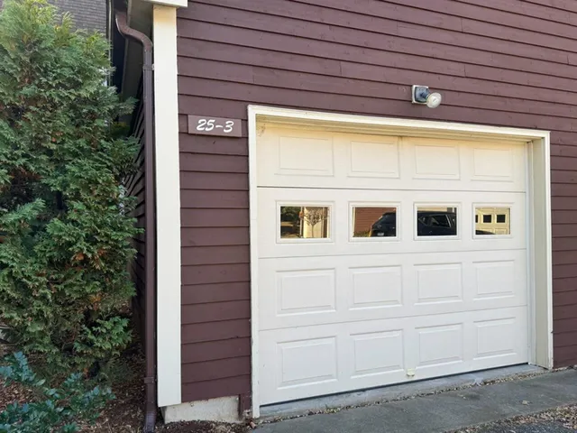 $345,000 | 25 Woodbine By The Lake, Unit 3, Colchester, VT 05446