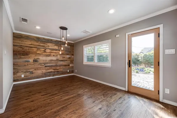 $4,100 | 9911 Hurley Way, Dallas, TX 75220