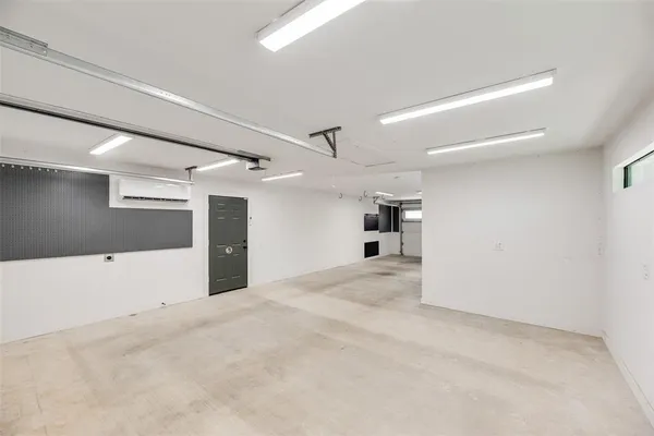 $4,100 | 9911 Hurley Way, Dallas, TX 75220