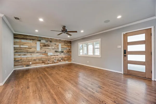 $4,100 | 9911 Hurley Way, Dallas, TX 75220