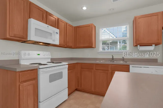 $299,000 | 270 West Square, Bluffton, SC 29910