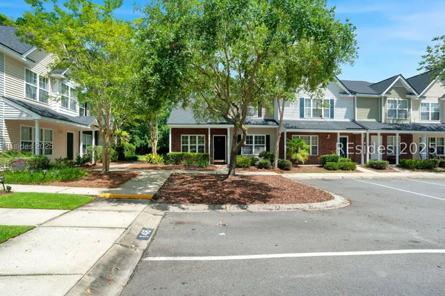 $299,000 | 270 West Square, Bluffton, SC 29910