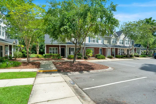 $299,000 | 270 West Square, Bluffton, SC 29910