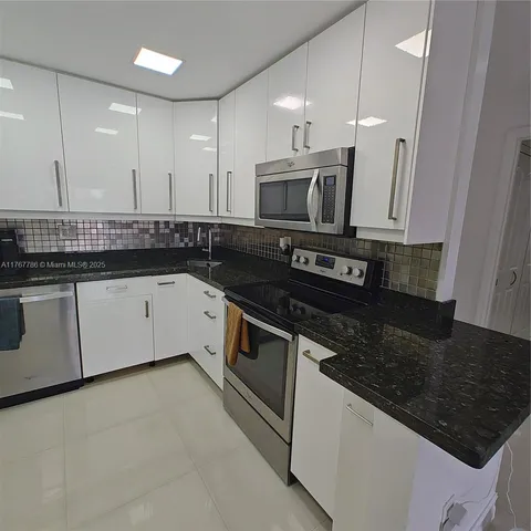 $208,000 | 2750 Northeast 183rd Street, Unit 301, Aventura, FL 33160