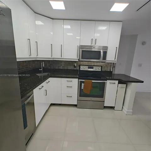 $208,000 | 2750 Northeast 183rd Street, Unit 301, Aventura, FL 33160