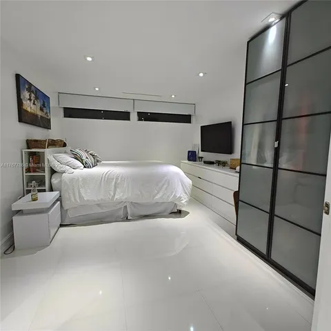 $208,000 | 2750 Northeast 183rd Street, Unit 301, Aventura, FL 33160