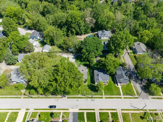 $315,000 | 911 Grand Avenue, Edwardsville, IL 62025