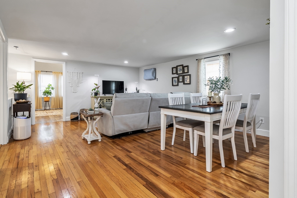 34 Venice Road Methuen, MA 01844 - Photo 18 of 42