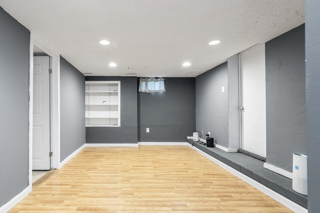 34 Venice Road Methuen, MA 01844 - Photo 33 of 42