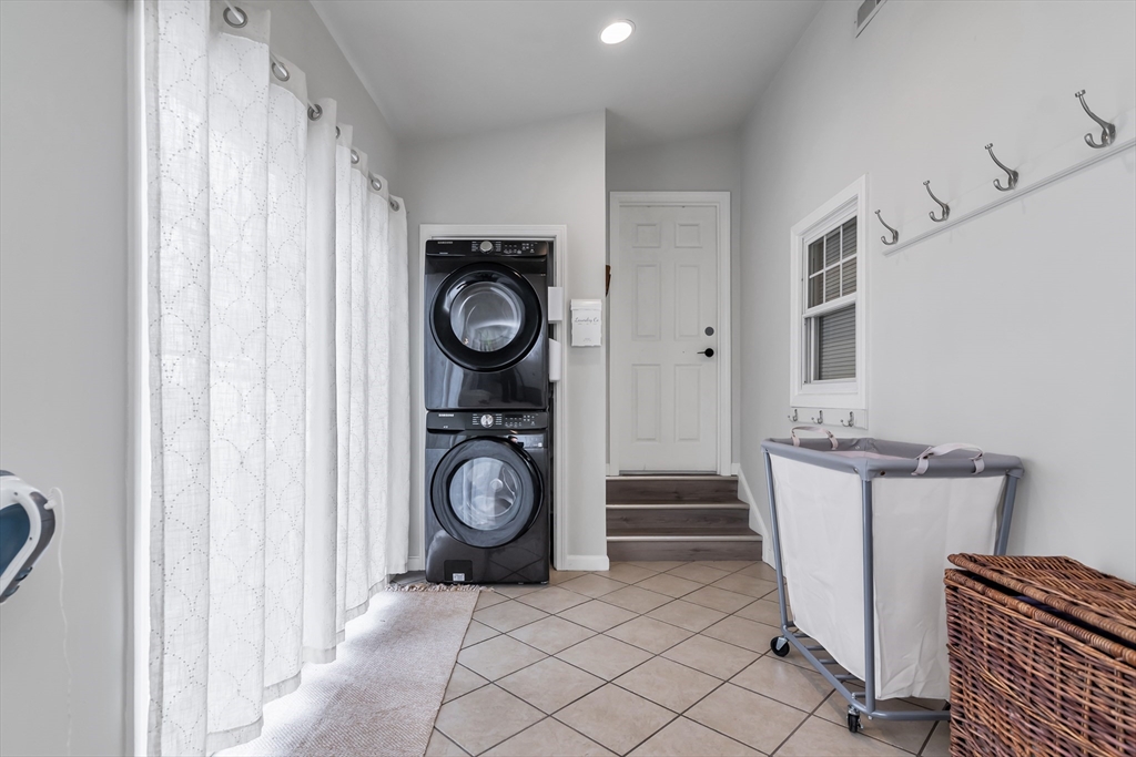 34 Venice Road Methuen, MA 01844 - Photo 34 of 42