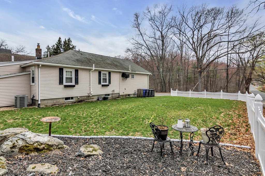 34 Venice Road Methuen, MA 01844 - Photo 38 of 42