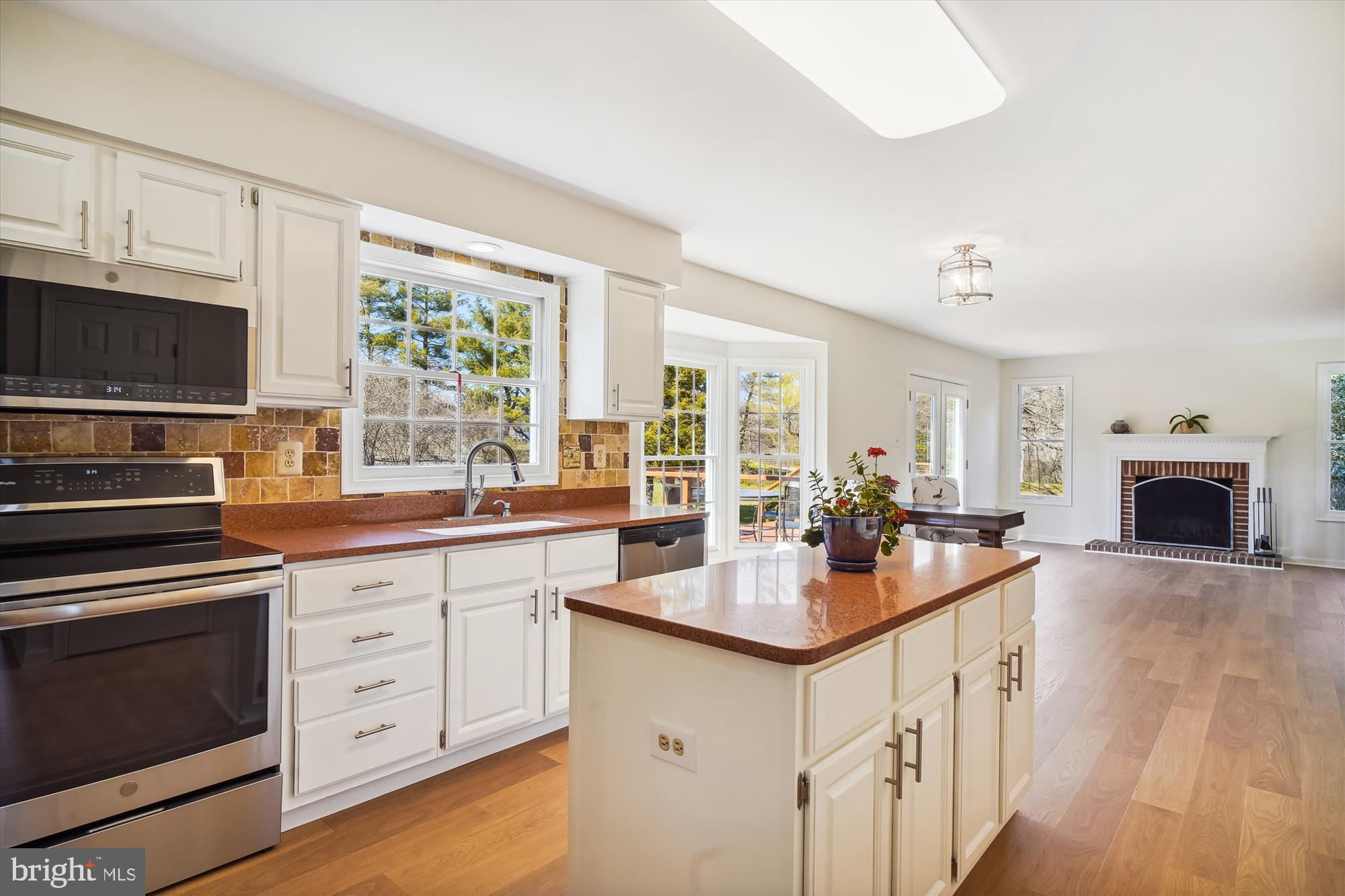 16901 Hoskinson Road Poolesville, MD 20837 - Photo 18 of 71 Kitchen
