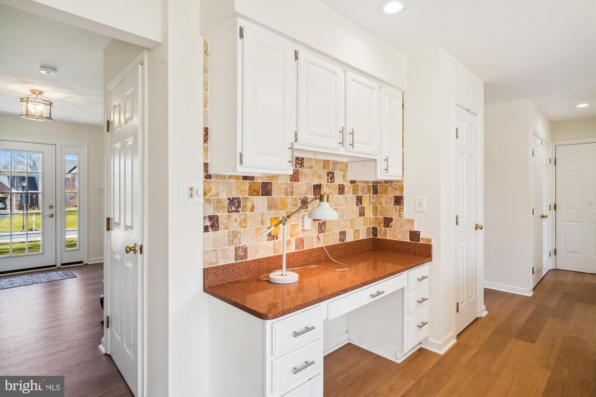 16901 Hoskinson Road Poolesville, MD 20837 - Photo 20 of 71 Desk