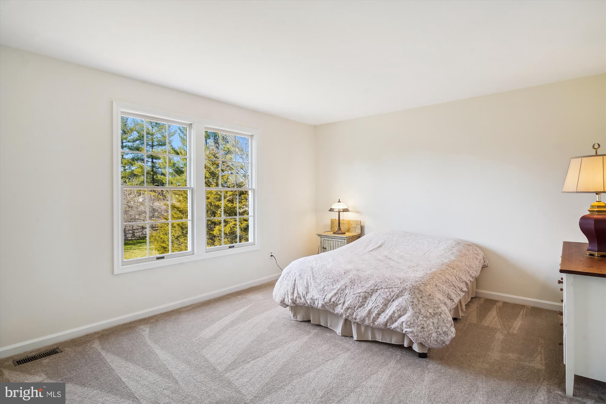 16901 Hoskinson Road Poolesville, MD 20837 - Photo 35 of 71 Bedroom