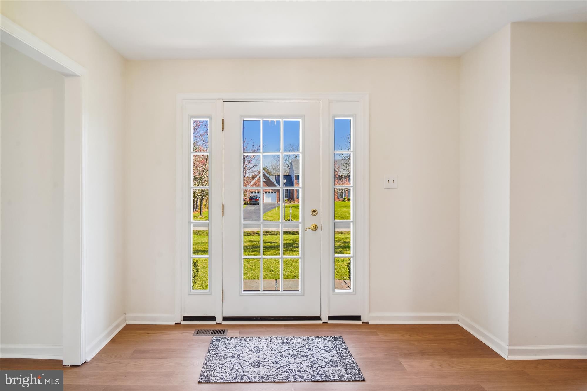 16901 Hoskinson Road Poolesville, MD 20837 - Photo 6 of 71 Entry
