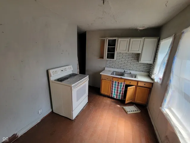 $82,500 | 1041 North Centennial Street, Indianapolis, IN 46222