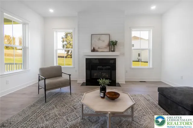 $954,990 | 6871 Smith Court, Unit LOT 35/12/0, Bethlehem, PA 18017