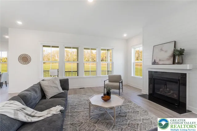 $954,990 | 6871 Smith Court, Unit LOT 35/12/0, Bethlehem, PA 18017