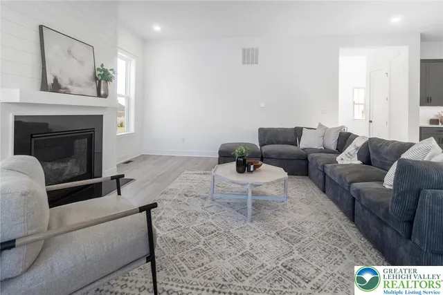 $954,990 | 6871 Smith Court, Unit LOT 35/12/0, Bethlehem, PA 18017