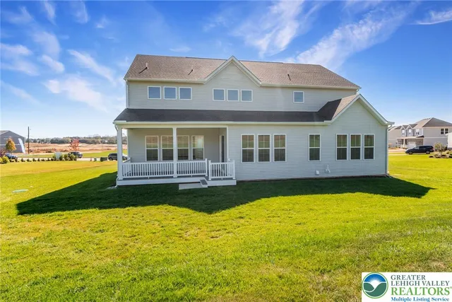 $954,990 | 6871 Smith Court, Unit LOT 35/12/0, Bethlehem, PA 18017