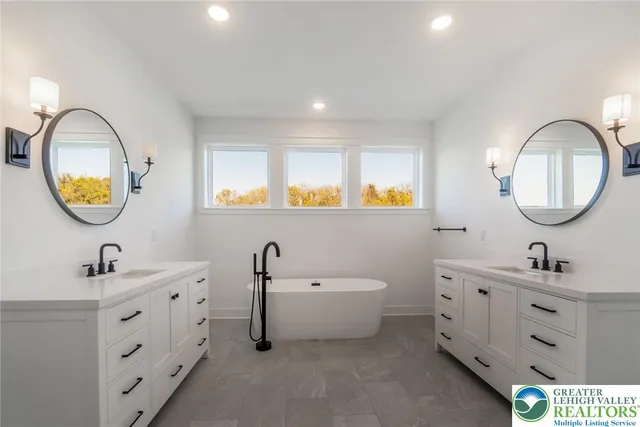 $954,990 | 6871 Smith Court, Unit LOT 35/12/0, Bethlehem, PA 18017