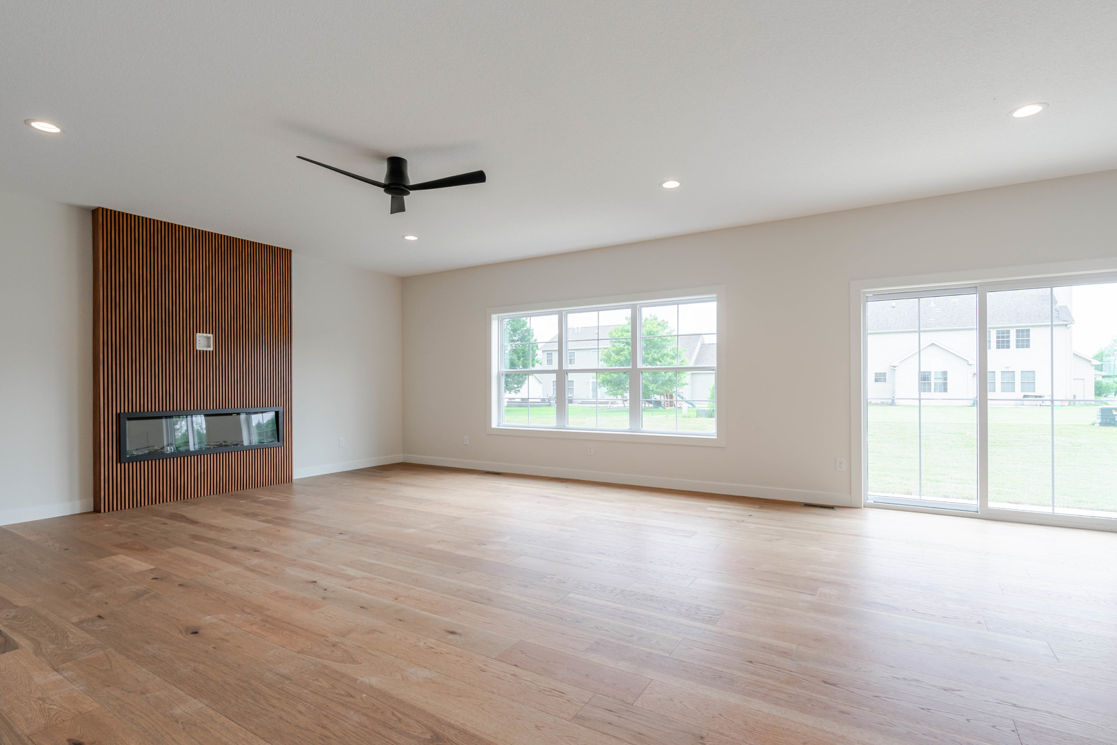 1304 Woodbine Road Bloomington, IL 61704 - Photo 17 of 49