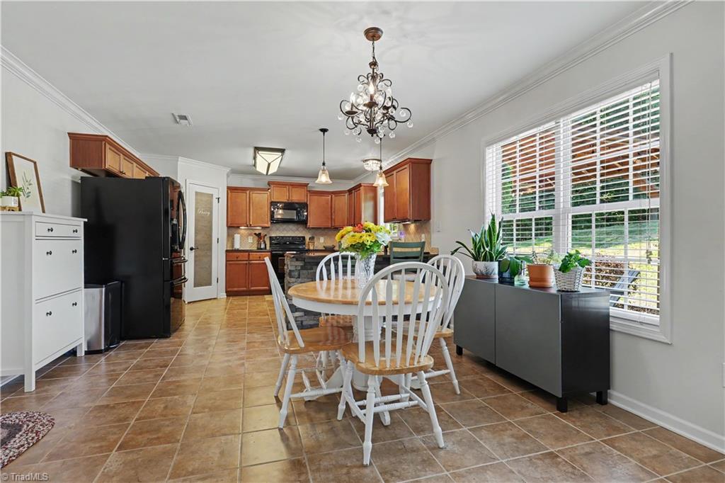 514 Paul Kennedy Road Thomasville, NC 27360 - Photo 10 of 40