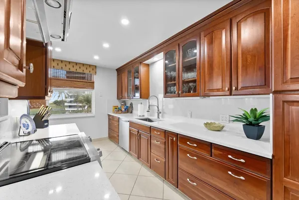 $7,200 | 1200 South Ocean Boulevard, Unit 3A, Boca Raton, FL 33432