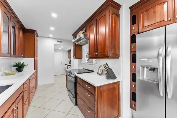 $7,200 | 1200 South Ocean Boulevard, Unit 3A, Boca Raton, FL 33432