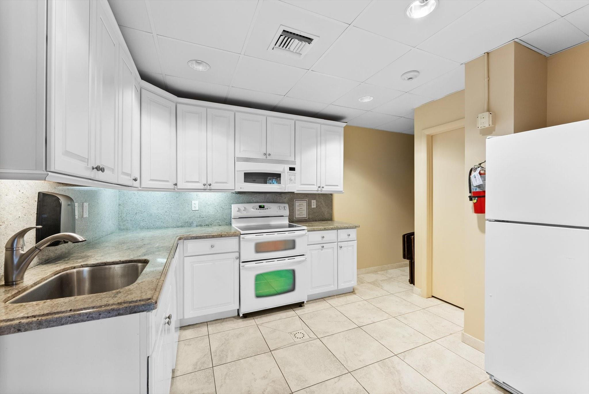 1200 South Ocean Boulevard, Unit 3A Boca Raton, FL 33432 - Photo 43 of 52 Photo 43