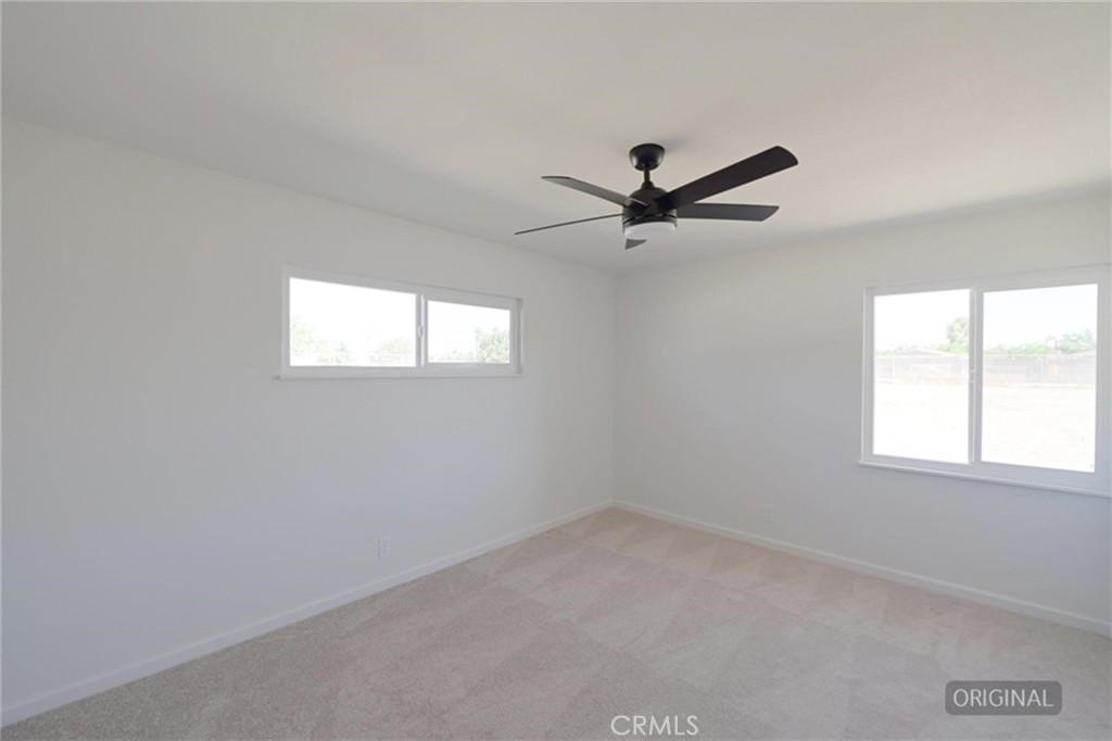 18190 Hiawatha Road Apple Valley, CA 92307 - Photo 11 of 28 Primary Bedroom