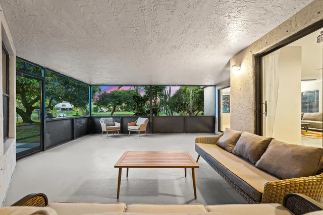 $770,000 | 3136 Peachtree Circle, Davie, FL 33328