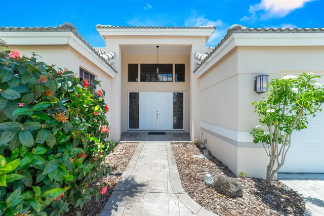 $770,000 | 3136 Peachtree Circle, Davie, FL 33328