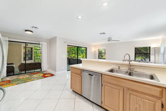 $770,000 | 3136 Peachtree Circle, Davie, FL 33328