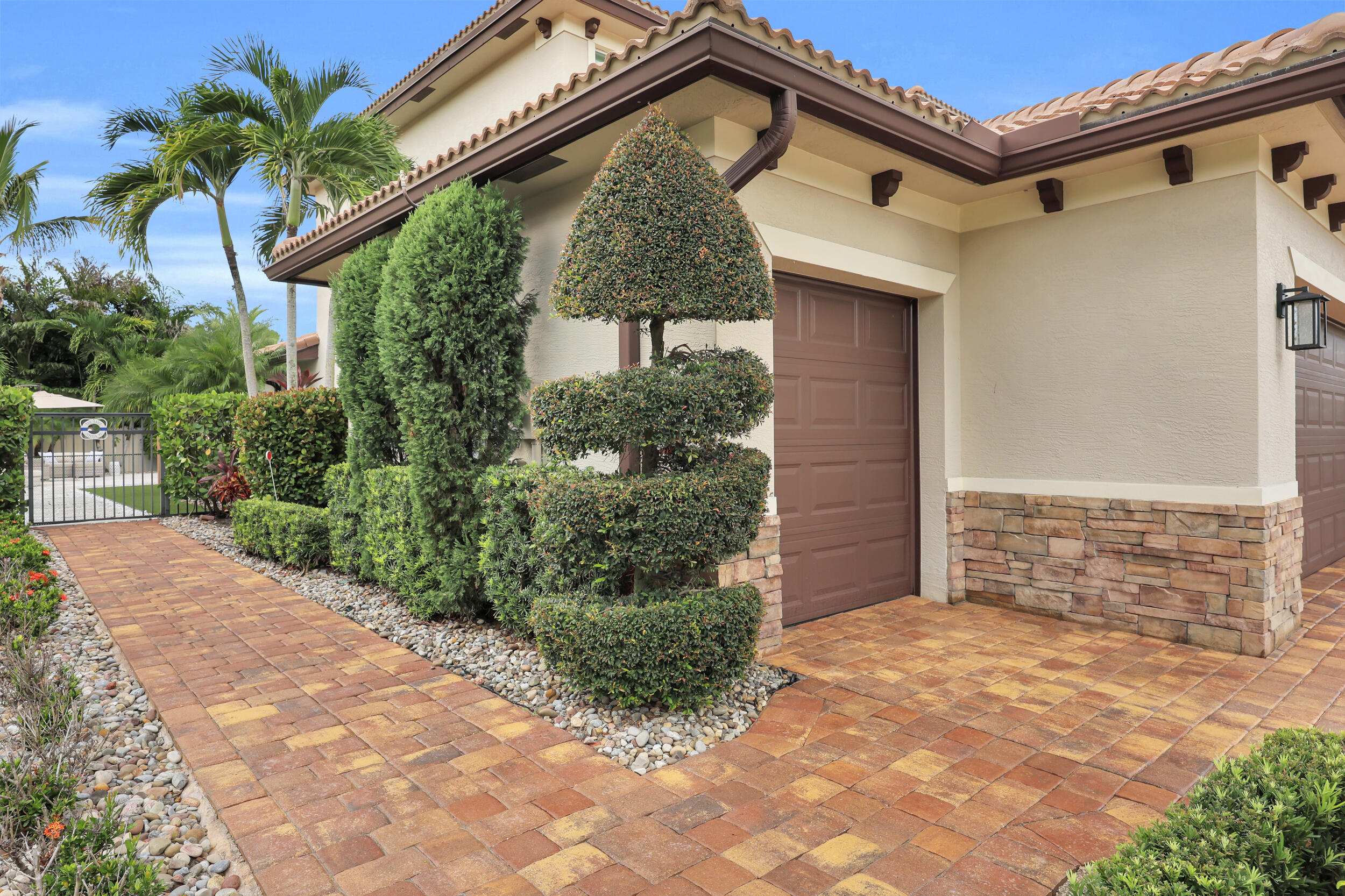 7147 Limestone Cay Road Limestone Creek, FL 33458 - Photo 6 of 73 021_ErqB