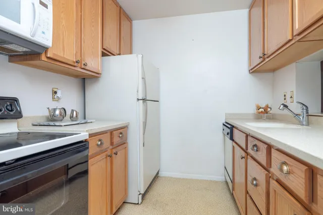 $179,900 | 10 Atram Hall, Dover, DE 19904