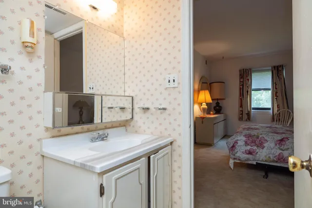 $179,900 | 10 Atram Hall, Dover, DE 19904