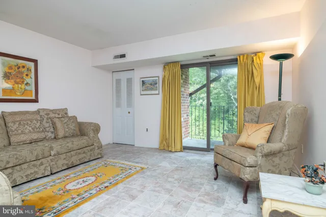 $179,900 | 10 Atram Hall, Dover, DE 19904