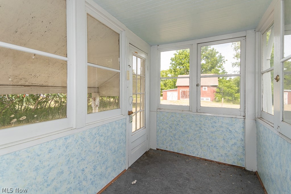2327 Hubbard Road Madison, OH 44057 - Photo 5 of 27