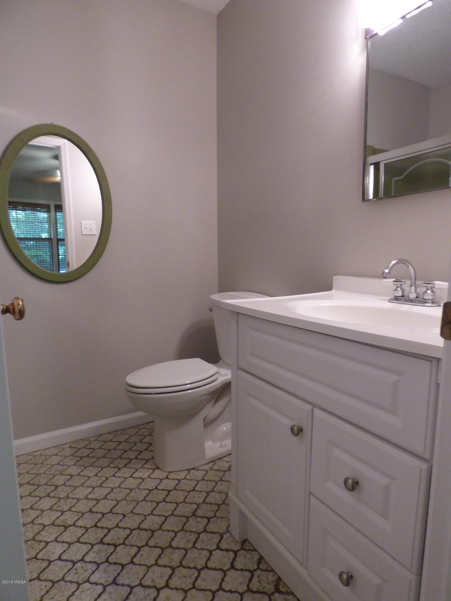 2924 Hester Road Macon, GA 31217 - Photo 9 of 22 16 (2)