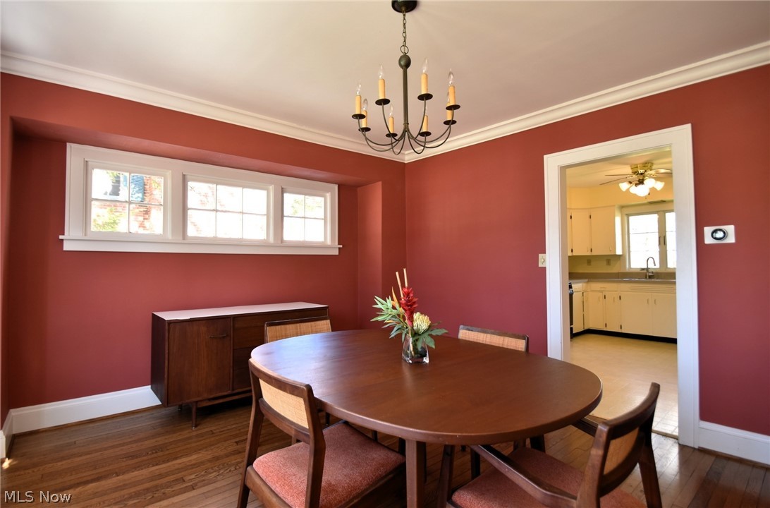 3271 Warrington Road Cleveland, OH 44120 - Photo 12 of 36
