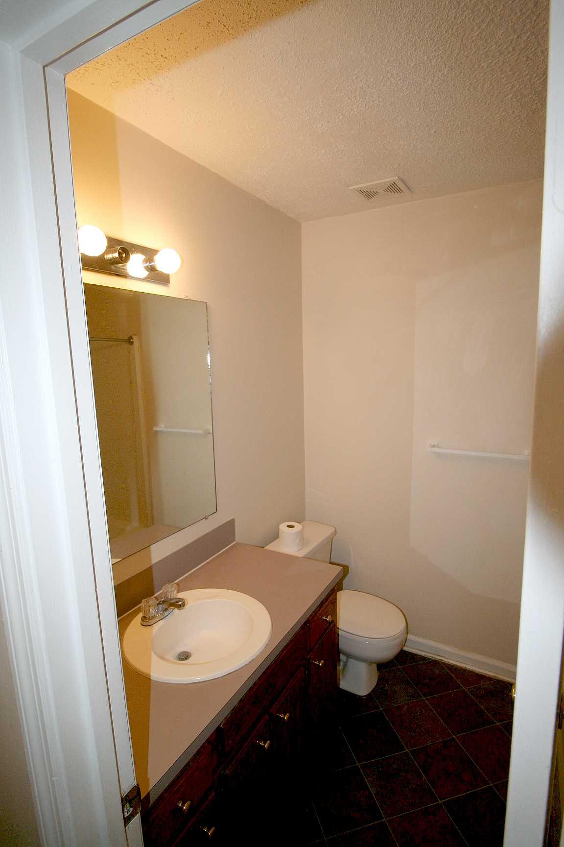 7617 Oldridge Road North Charleston, SC 29418 - Photo 7 of 12 IMG_6185