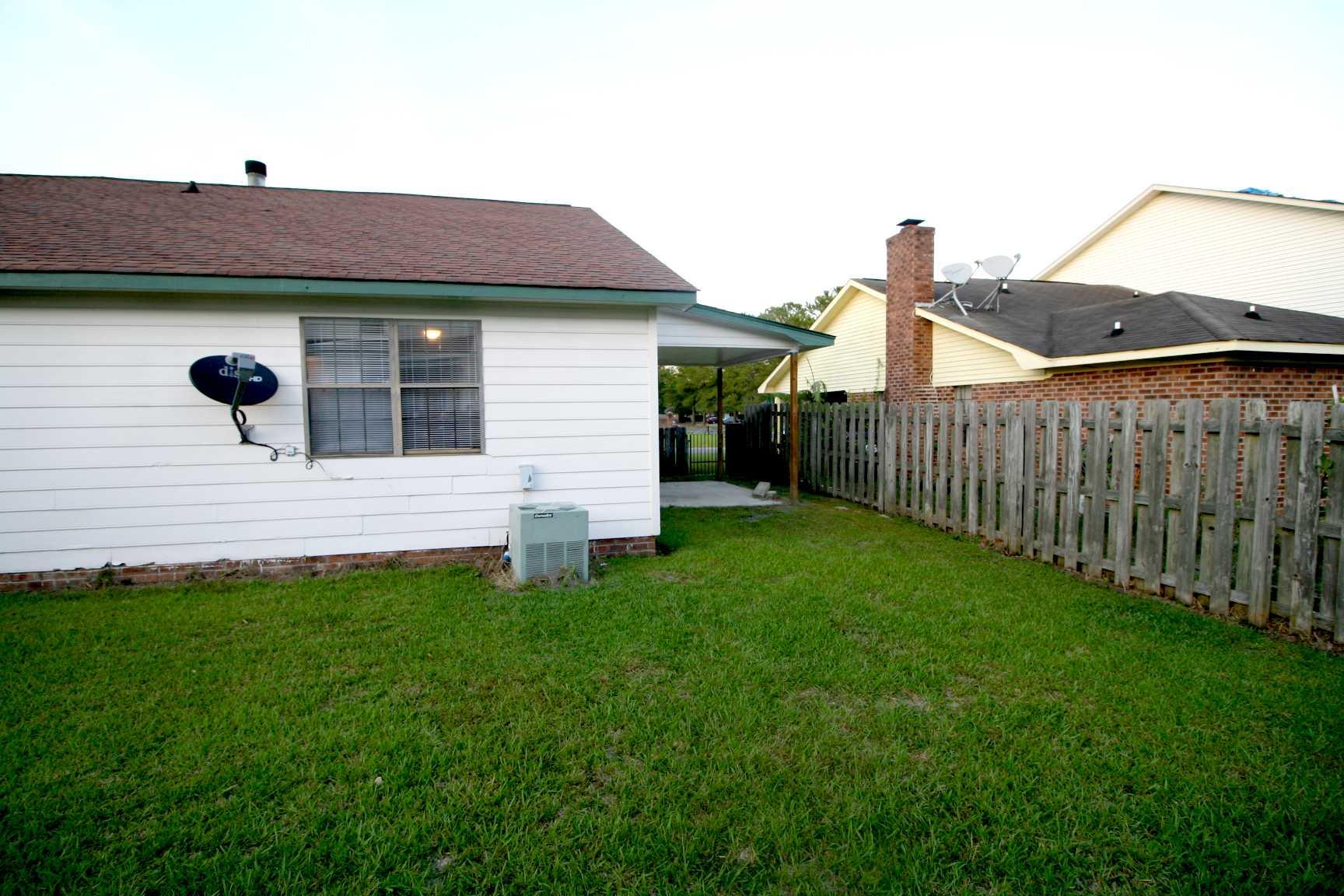 7617 Oldridge Road North Charleston, SC 29418 - Photo 10 of 12 IMG_6190
