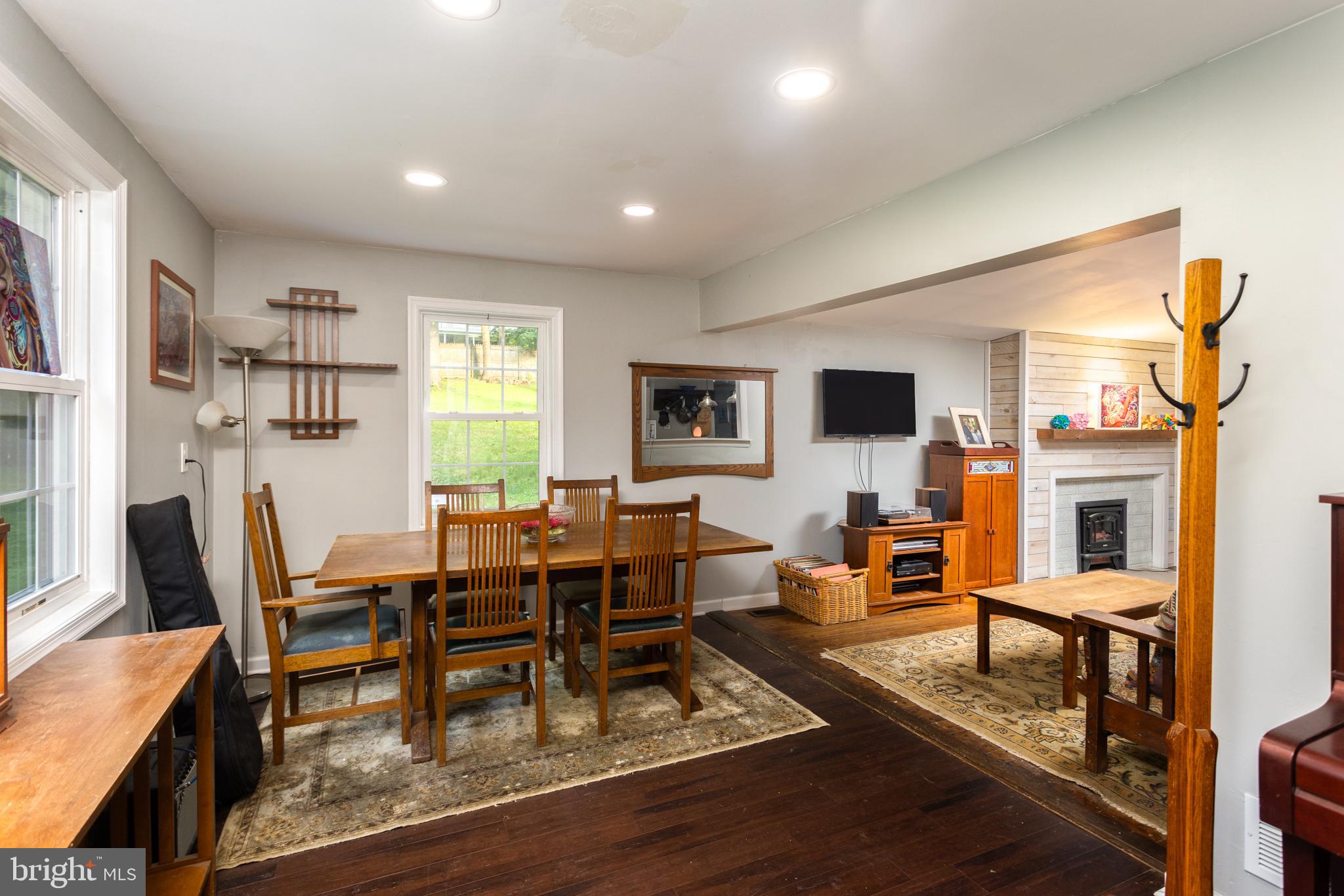 48 Jacobs Creek Road Ewing, NJ 08628 - Photo 13 of 44 Gallery Image 13