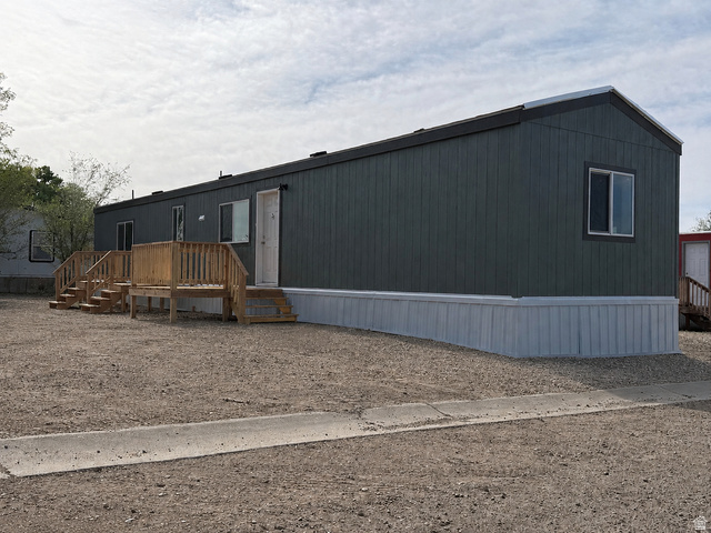 425 Esquire Parkway, Unit 36 Castle Dale, UT 84513 - Photo 3 of 10