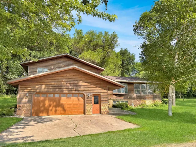 $595,000 | 2676 140th Street, Garvin, MN 56132