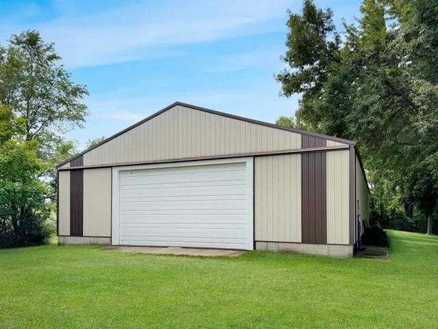 $595,000 | 2676 140th Street, Garvin, MN 56132