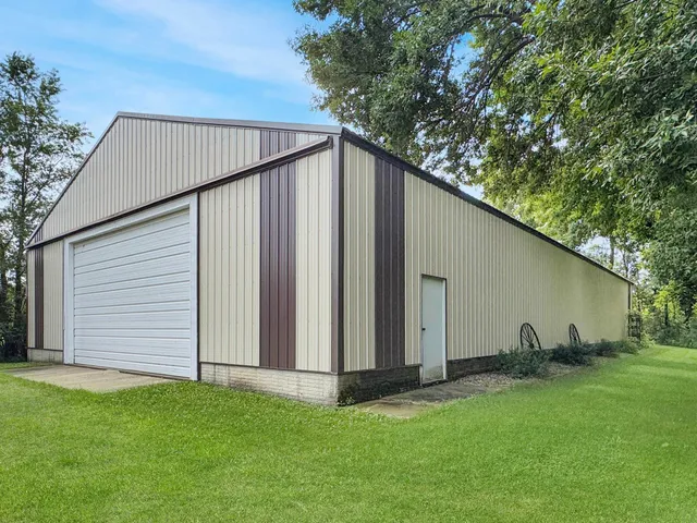 $595,000 | 2676 140th Street, Garvin, MN 56132